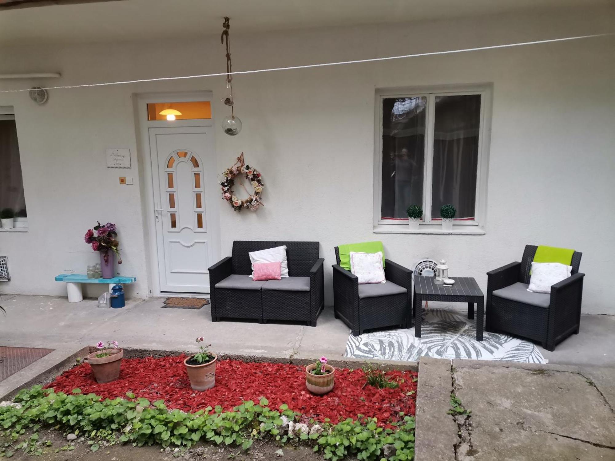 Malomszeg Apartman Pecs Luaran gambar